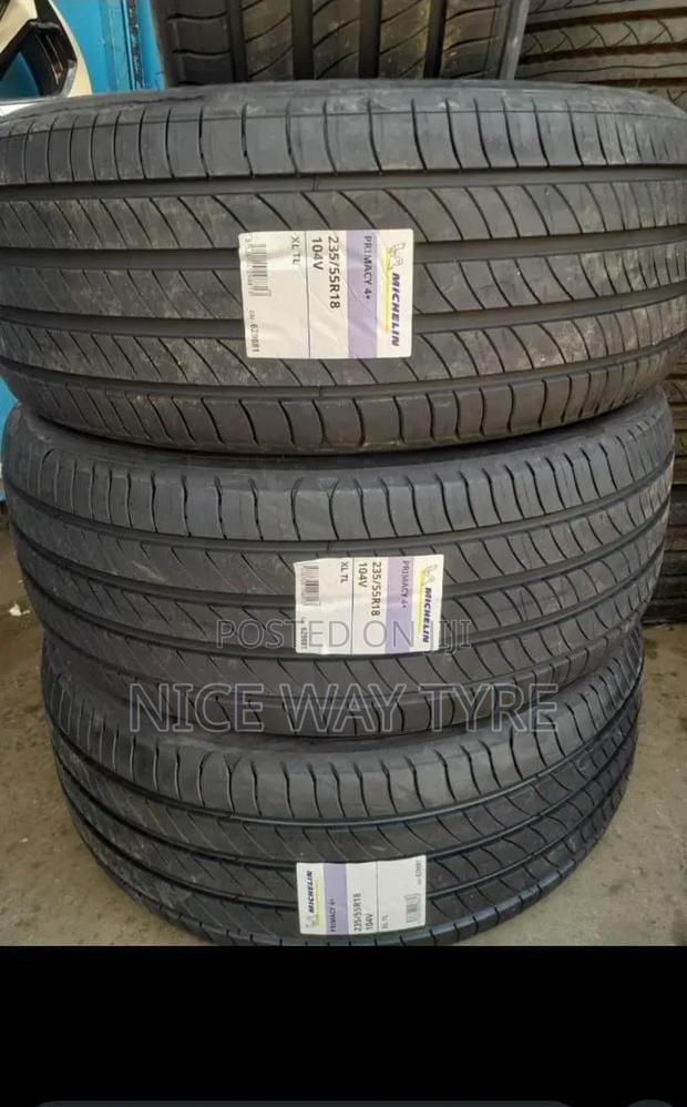 235/55r18 Michelin - main view