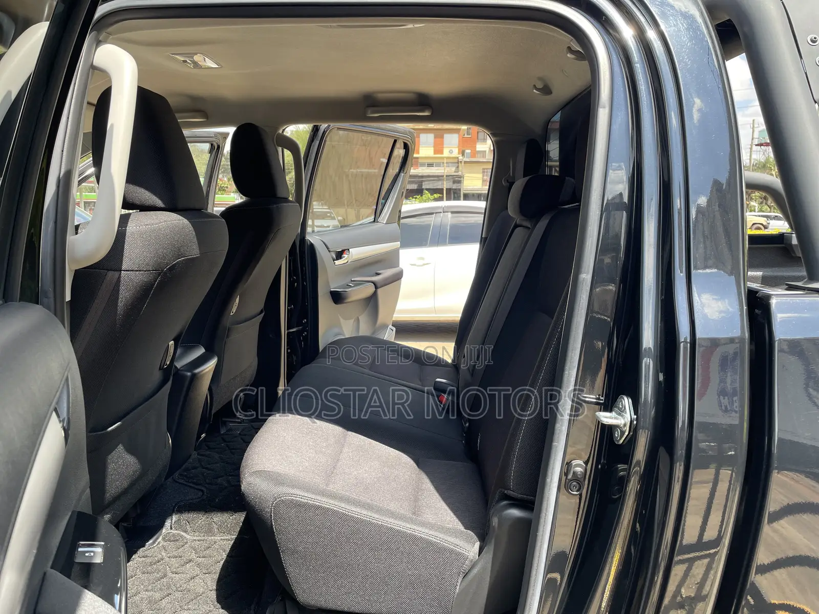 Toyota Hilux Revo Double Cab Deisel 2.4 AWD 2019 Black