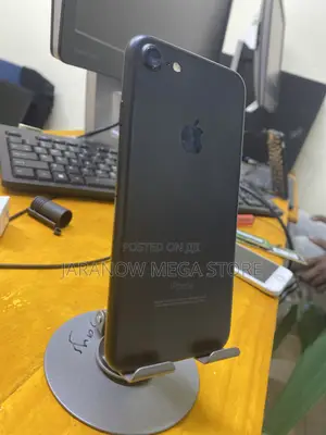 Apple iPhone 7 32 GB Black