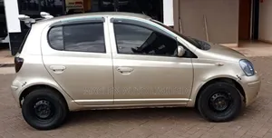 Toyota Vitz 2002 Gold
