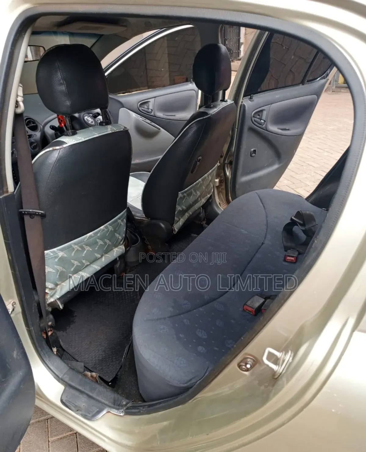Toyota Vitz 2002 Gold