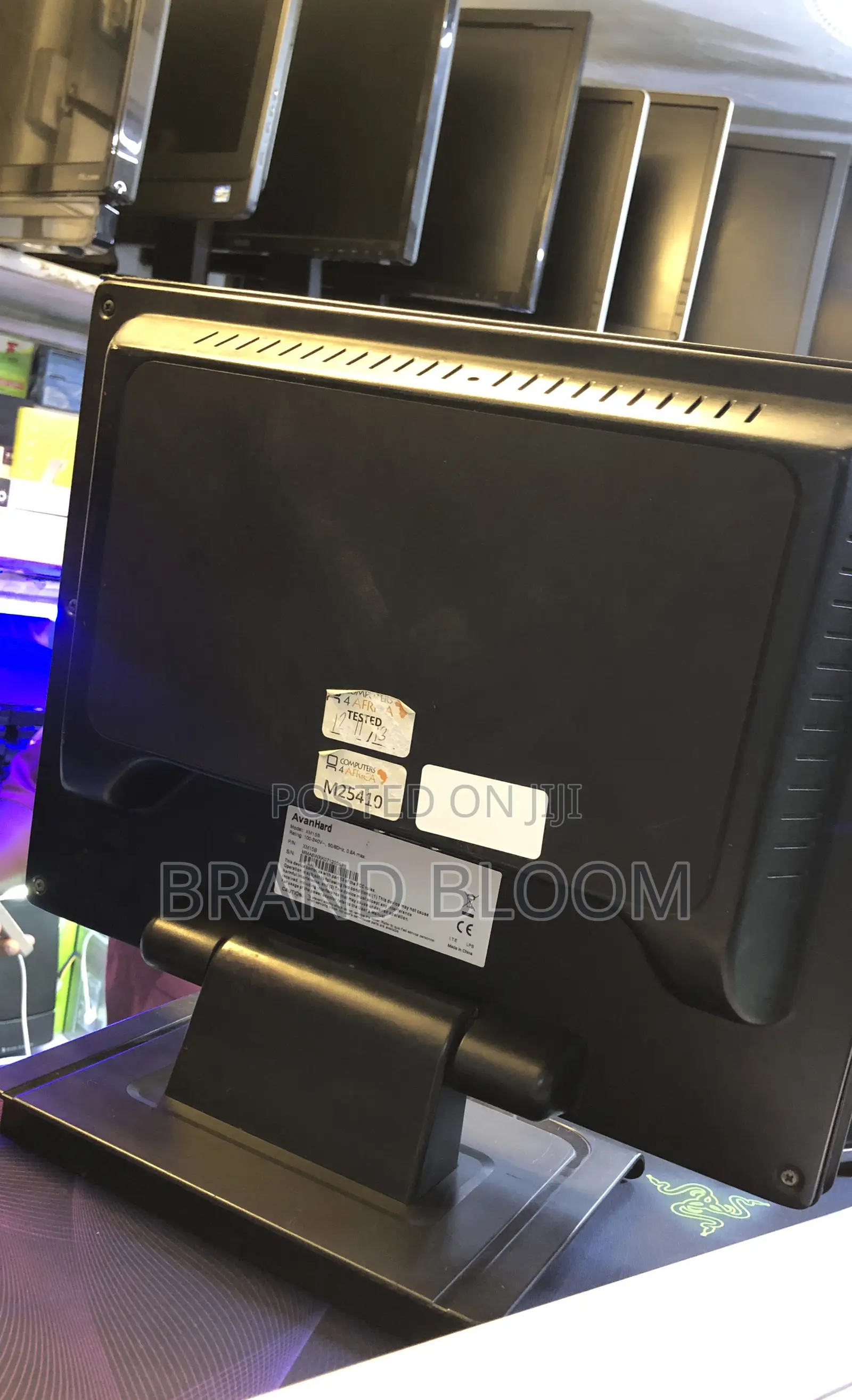 Avanhard 15 Inches Computer Monitor