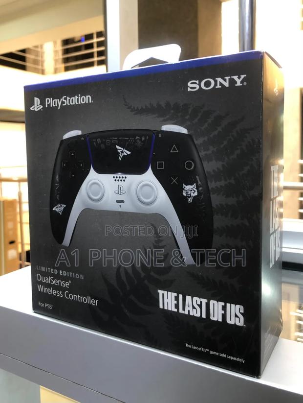 Ps5 the Last of Us Limited Edition Controller - thumbnail 3