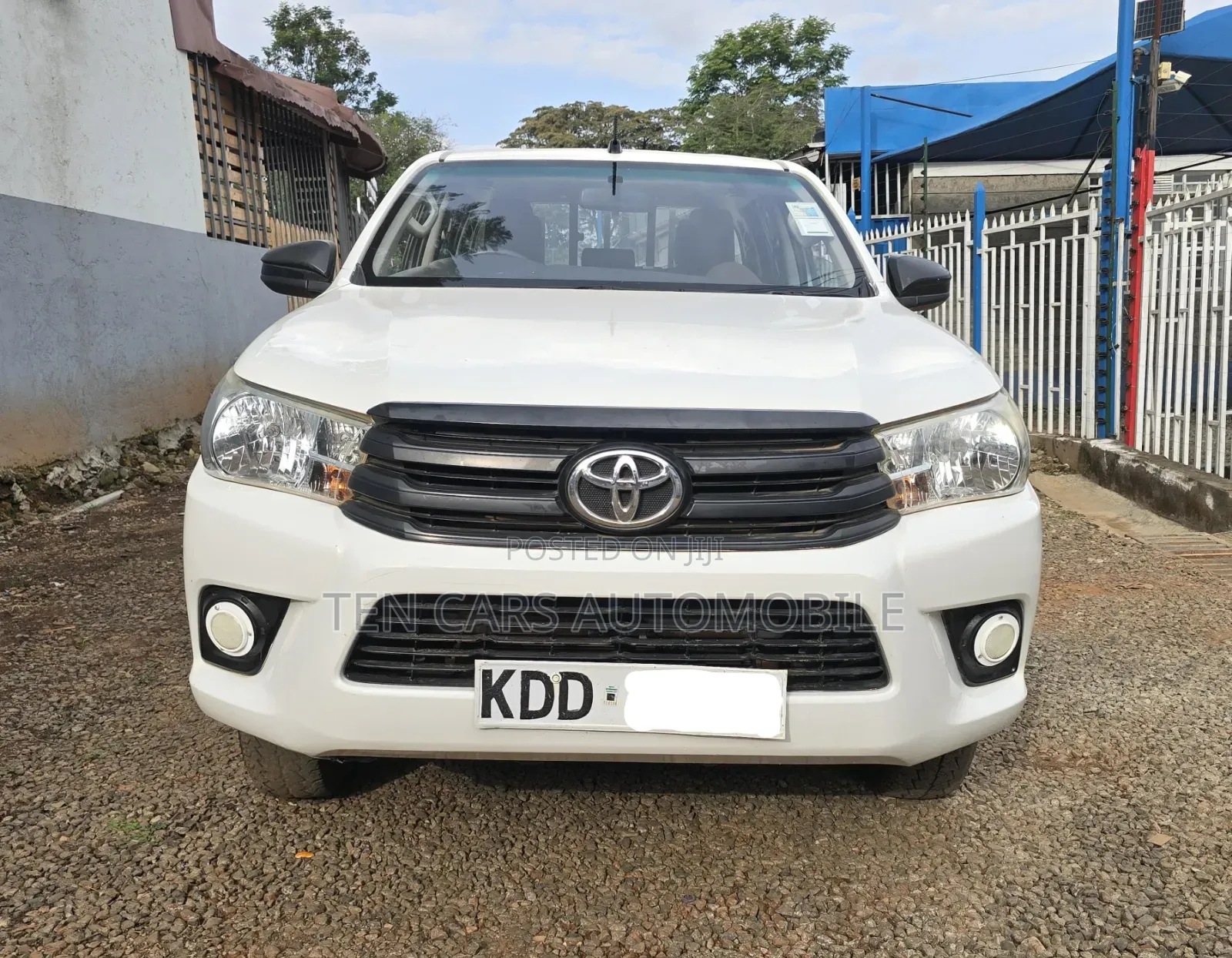Toyota Hilux 2019 White
