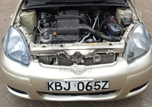 Toyota Vitz 2002