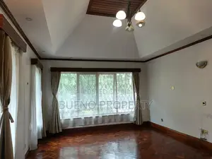 5bdrm Villa in Runda for rent