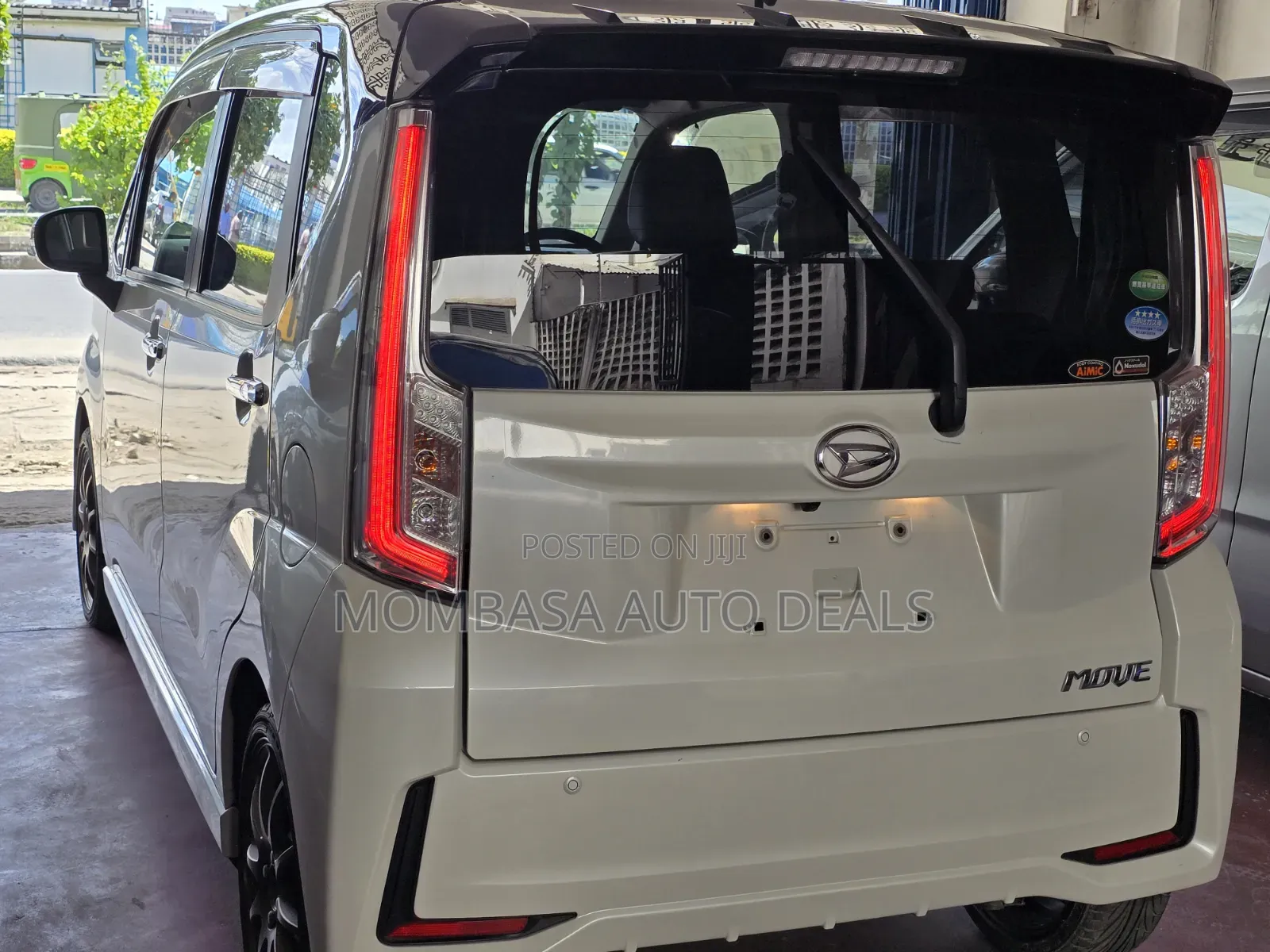 Daihatsu Move 2019 White