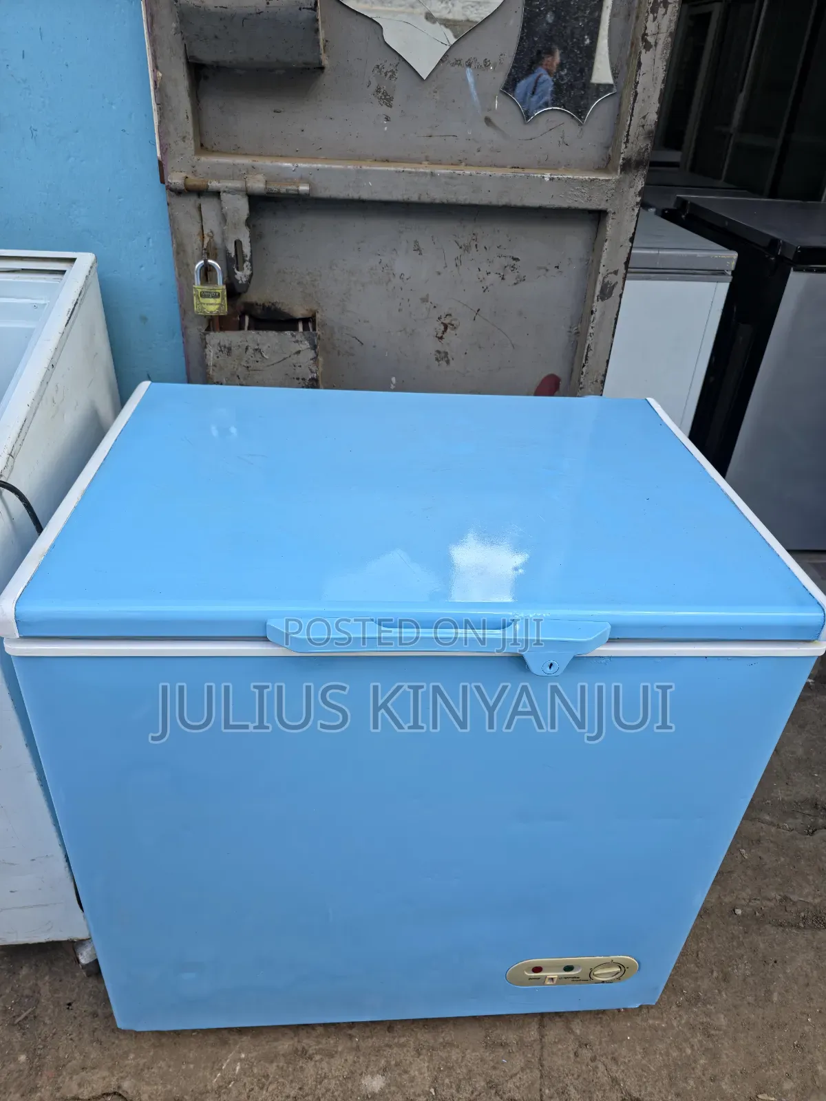 250l Closed Chest Freezer