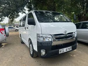 Toyota HiAce 2011 White
