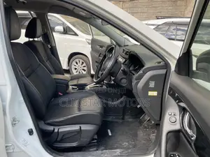 Nissan X-Trail 2.0 Petrol AWD 2019 White