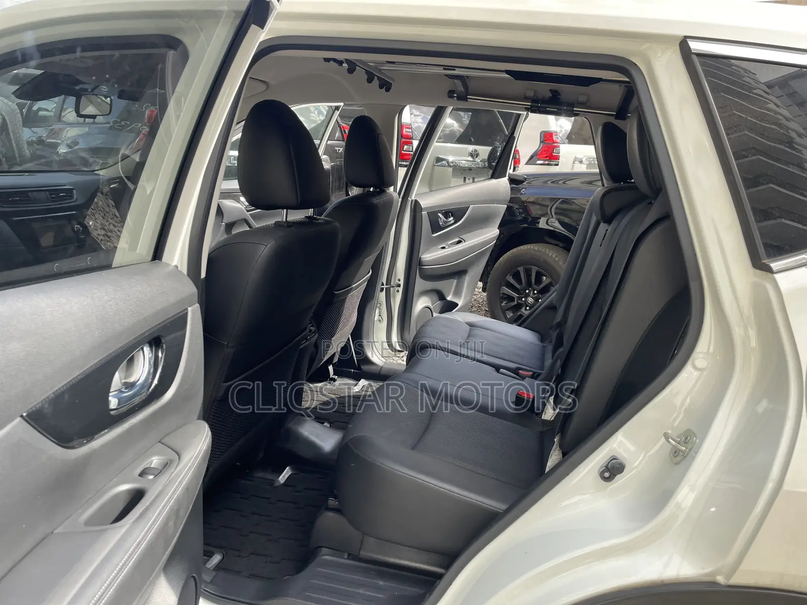 Nissan X-Trail 2.0 Petrol AWD 2019 White