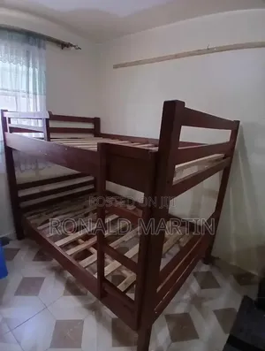 Selling Double Decker Bed at Gud Price
