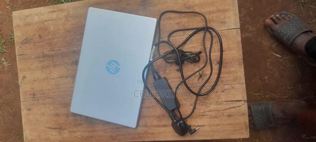 Laptop HP 14-ep0063 4GB Intel Core i5 SSD 512GB
