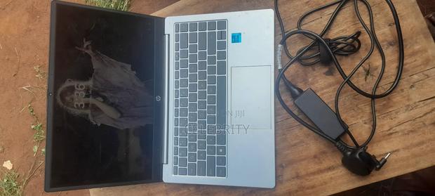 Laptop HP 14-ep0063 4GB Intel Core i5 SSD 512GB - thumbnail 2