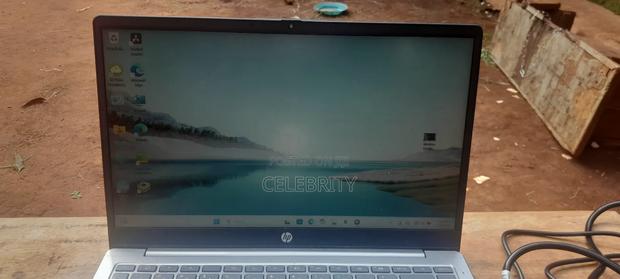 Laptop HP 14-ep0063 4GB Intel Core i5 SSD 512GB - thumbnail 6