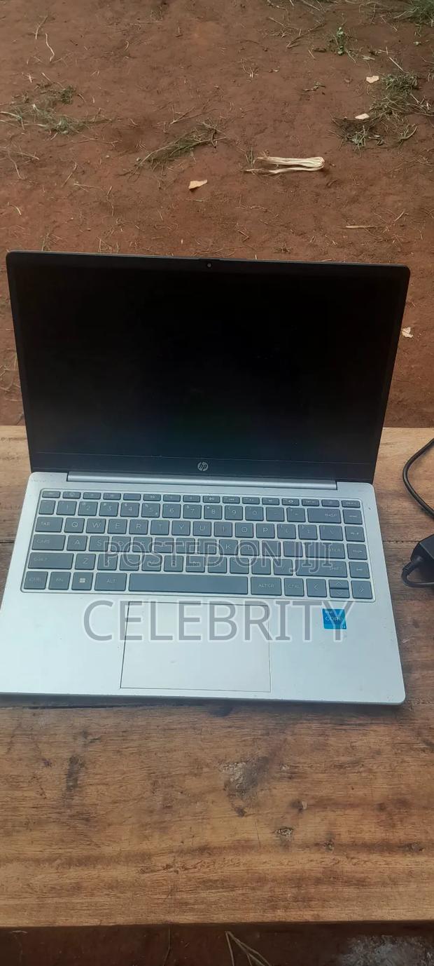 Laptop HP 14-ep0063 4GB Intel Core i5 SSD 512GB - thumbnail 10