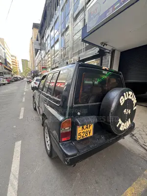 Suzuki Escudo 2001 Green