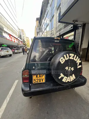 Suzuki Escudo 2001 Green
