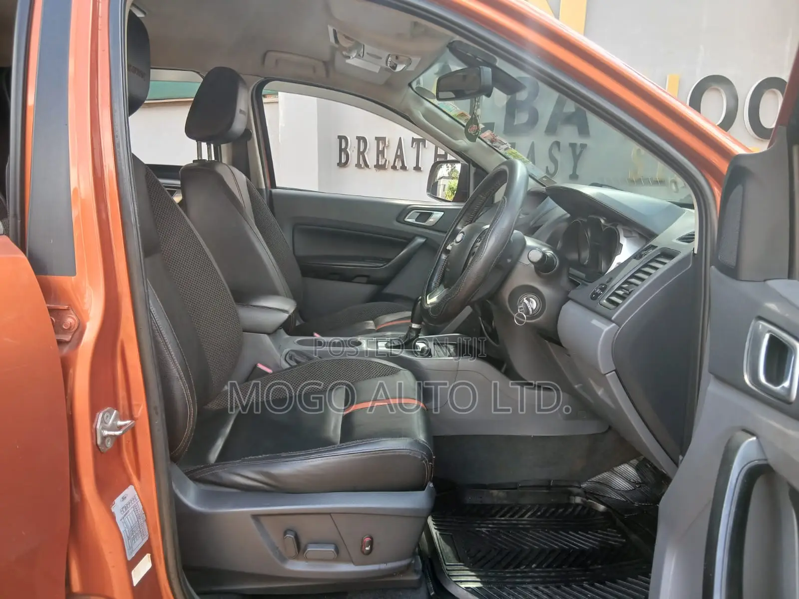 Ford Ranger Wildtrak 2012 Orange