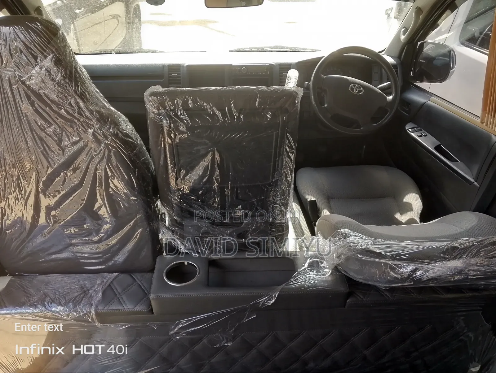 Toyota HiAce 2017 Silver