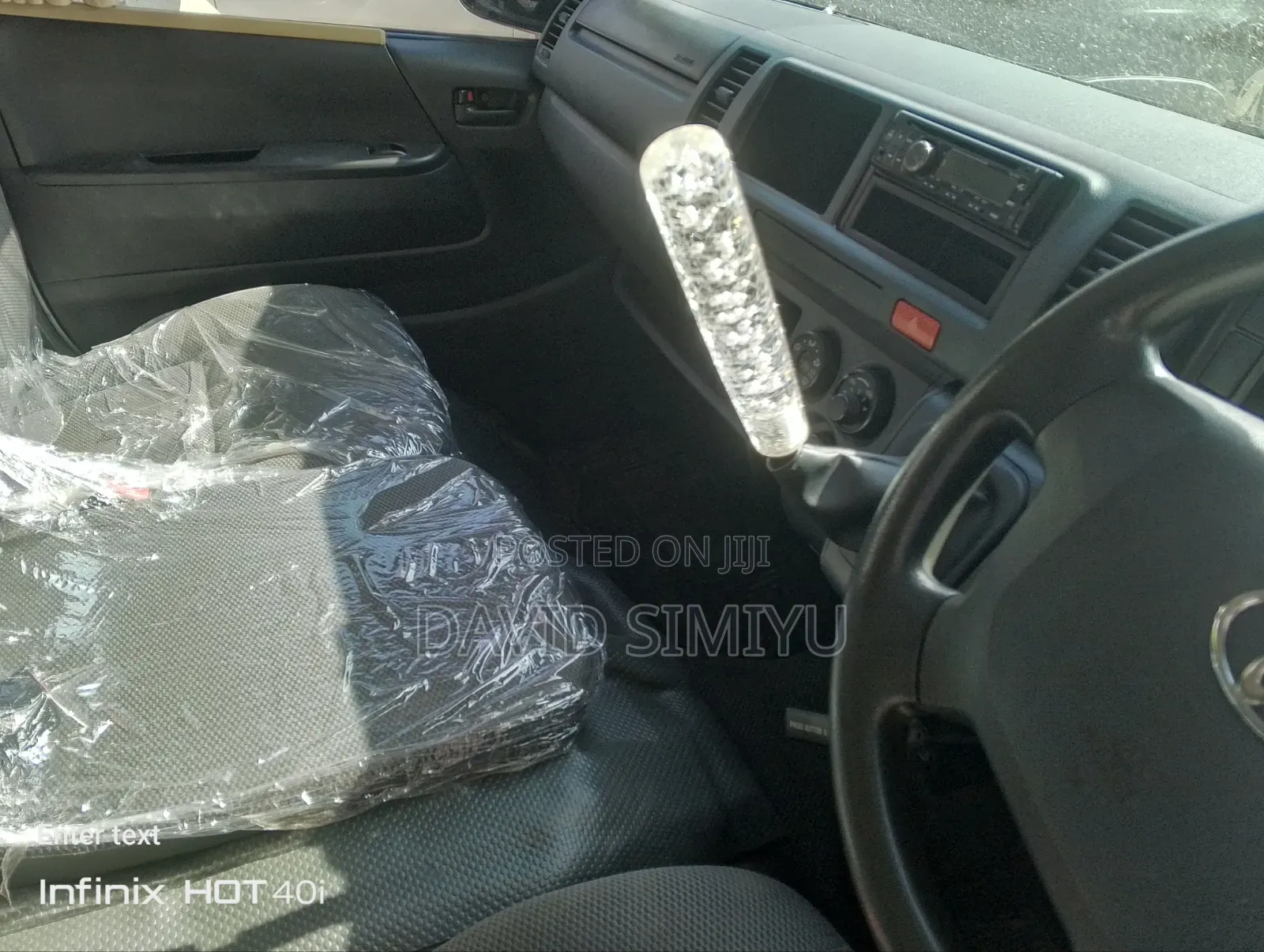 Toyota HiAce 2017 Silver