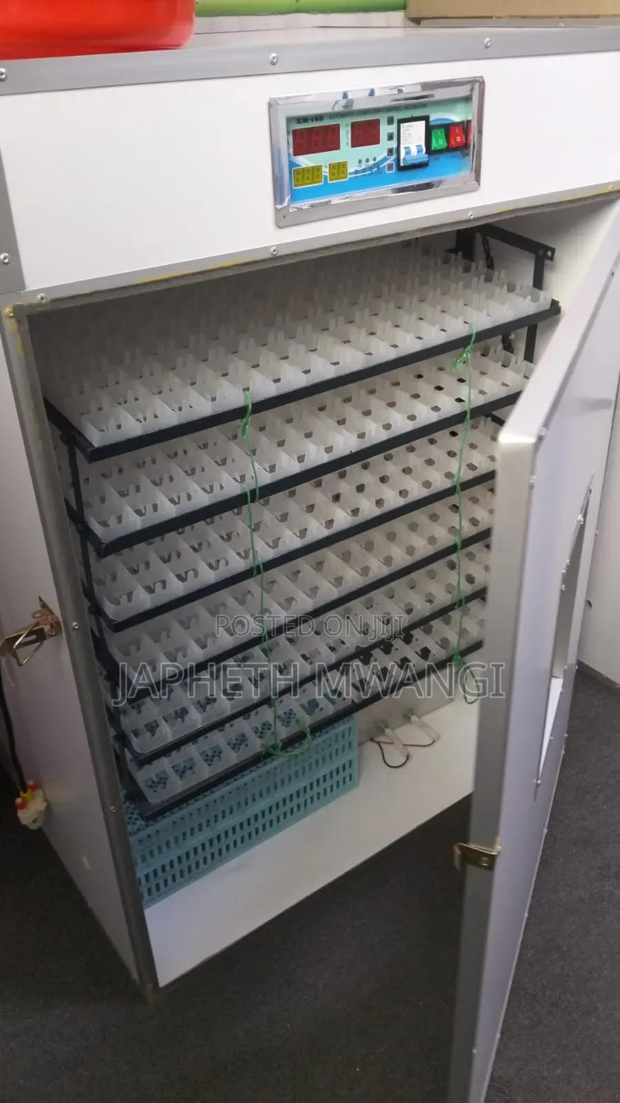 *Automatic Eggs Incubator - 1056 Capacity Full Automatic.*