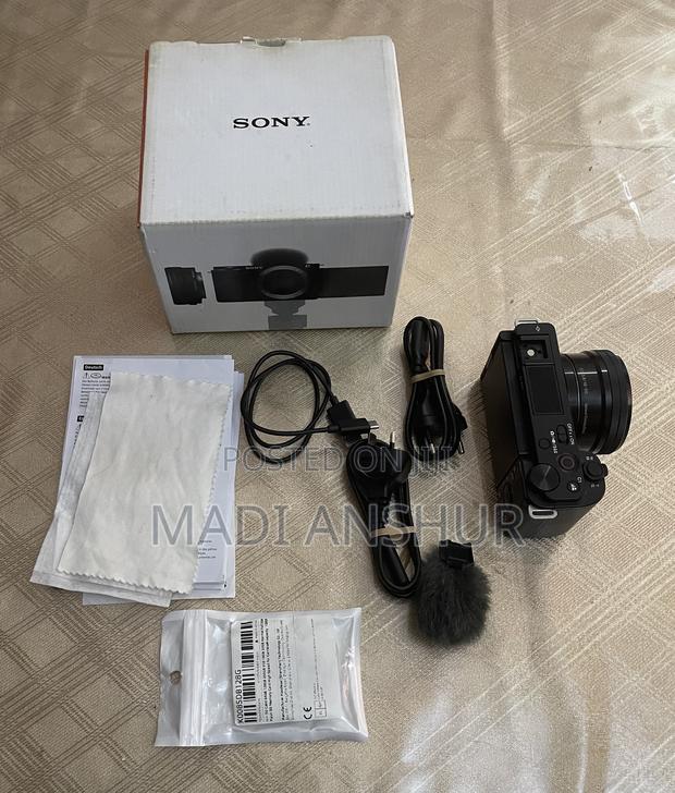 Sony Zv-E10 Mirrorless Camera With 16-50mm Lens - thumbnail 3