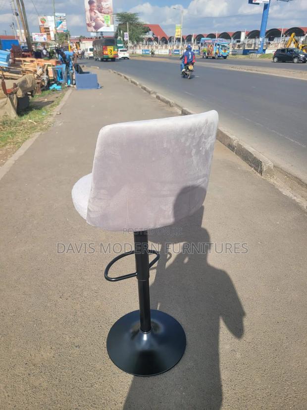 Bar Stools - thumbnail 4