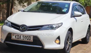 Toyota Auris 2013 White