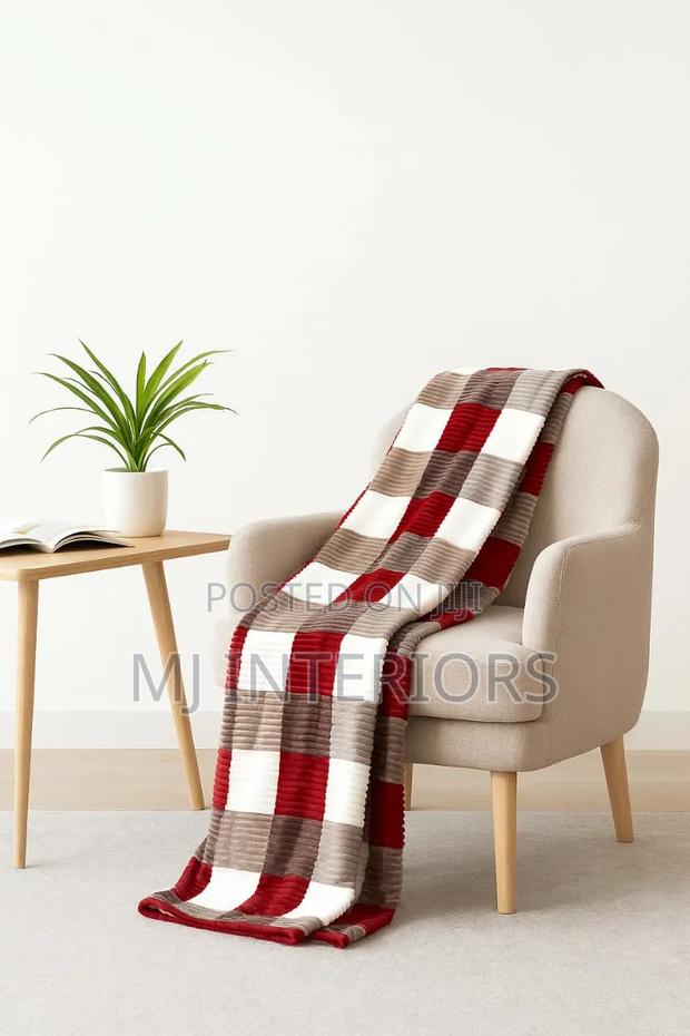 Elegant Patterned Fleece Blankets
