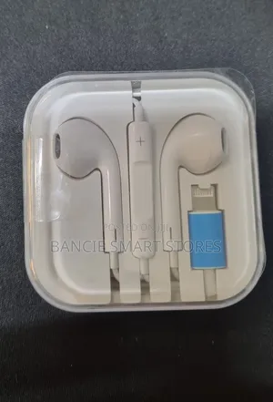iPhone Lightning Earphones