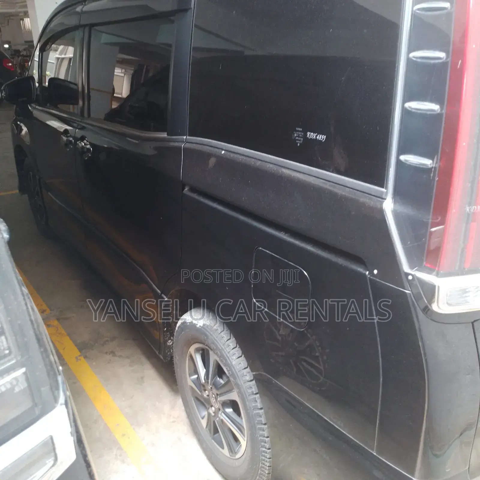 Toyota Noah for Hire