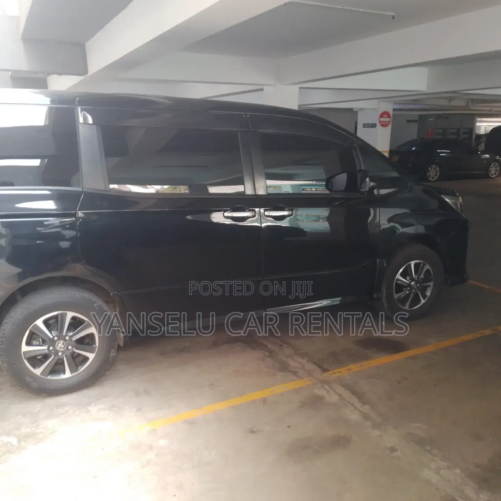 Toyota Noah for Hire