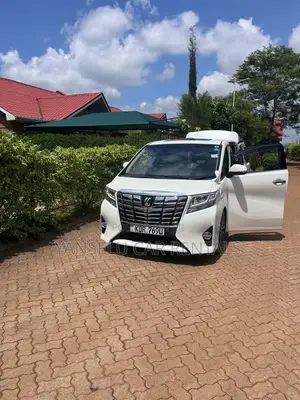 7 Seater Toyota Alphard for Hire(Chauffeured)