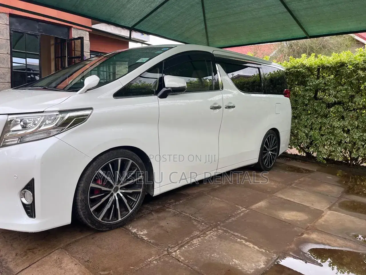 7 Seater Toyota Alphard for Hire(Chauffeured)
