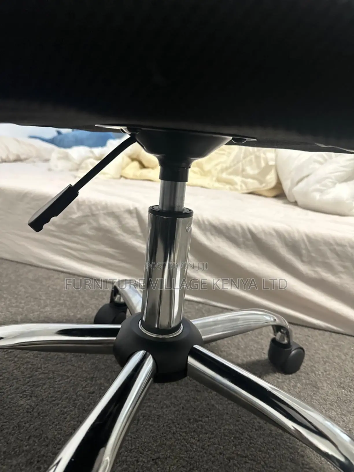 Office Chair: Swivel Mesh Computer Desk Seat.