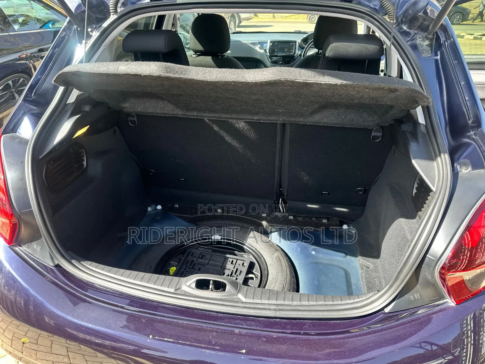 Peugeot 208 2019 Purple