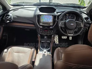 Subaru Forester Premium AWD 2019 Black