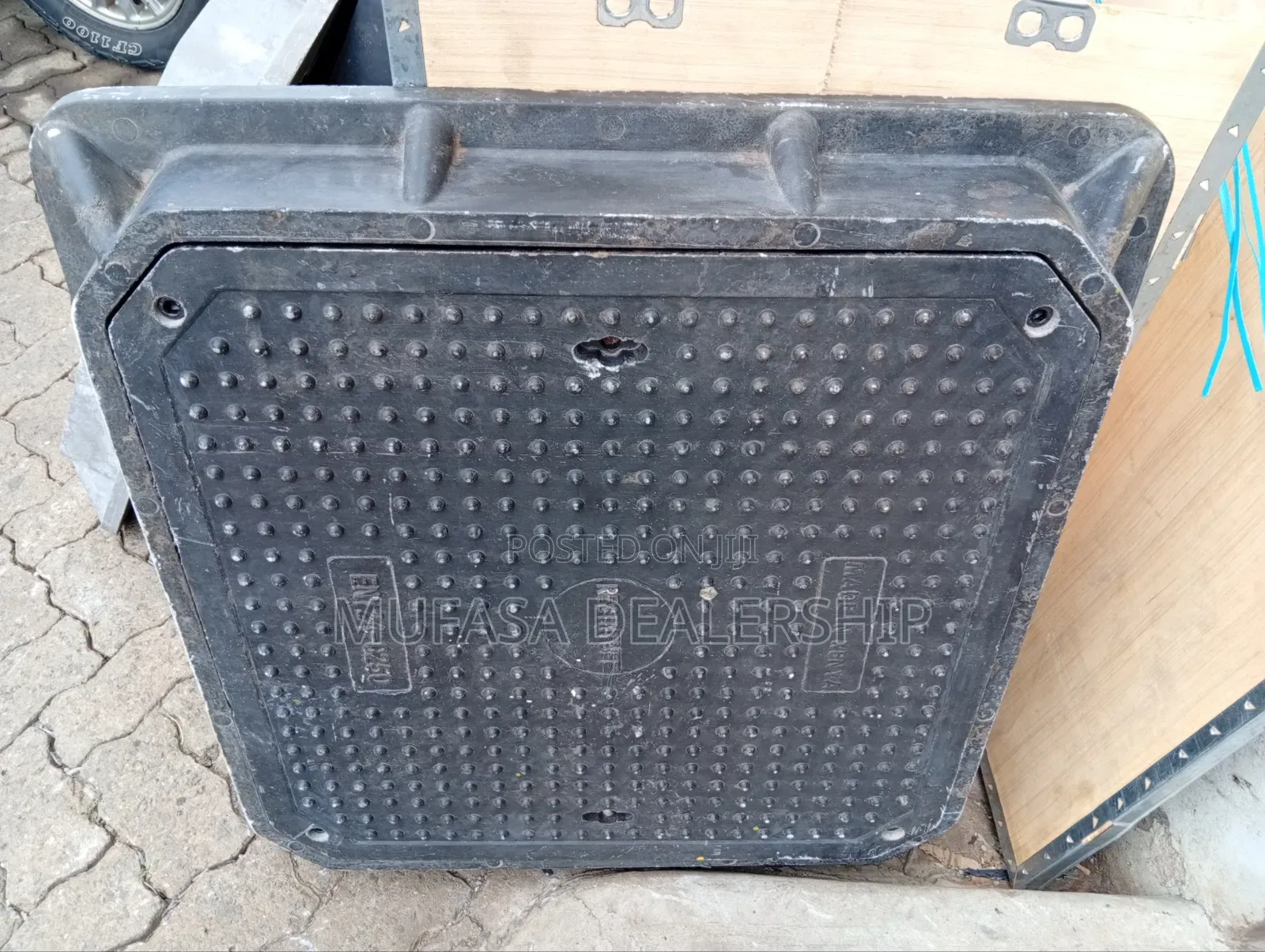 Lockable 600mm*600mm Resintuff Manhole