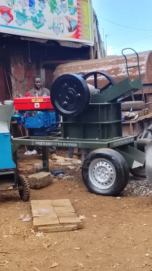 Ball Mill Gold Stone Crusher Into Powder