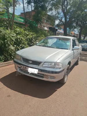 Nissan Sunny 2005 Silver