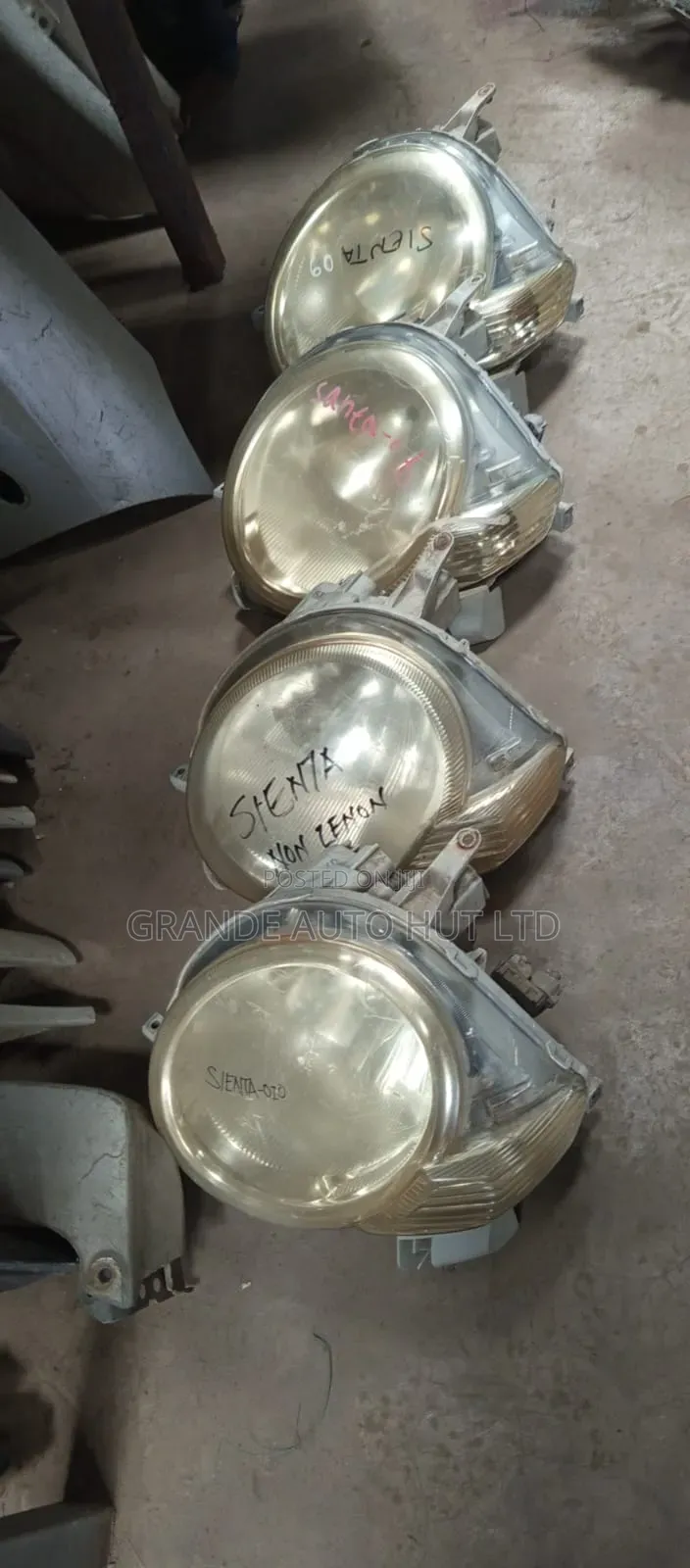 Sienta Headlights