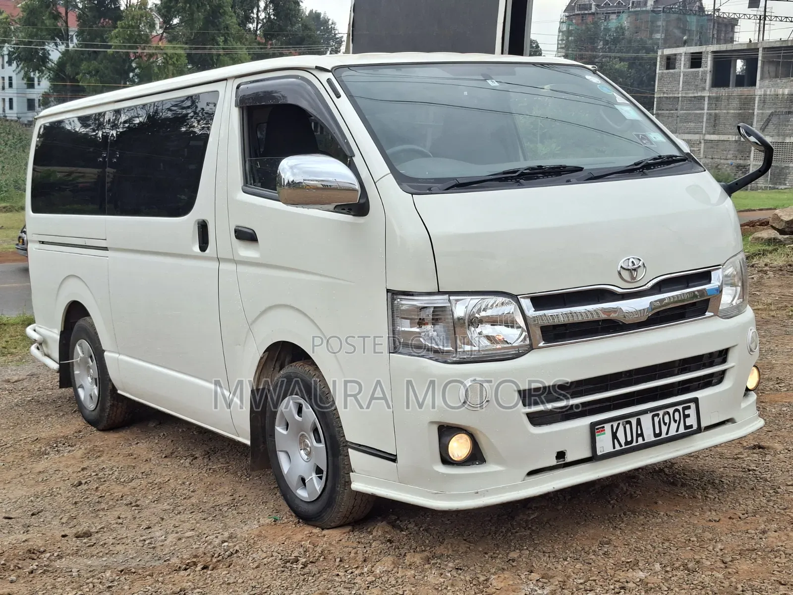 Toyota HiAce 2013 White