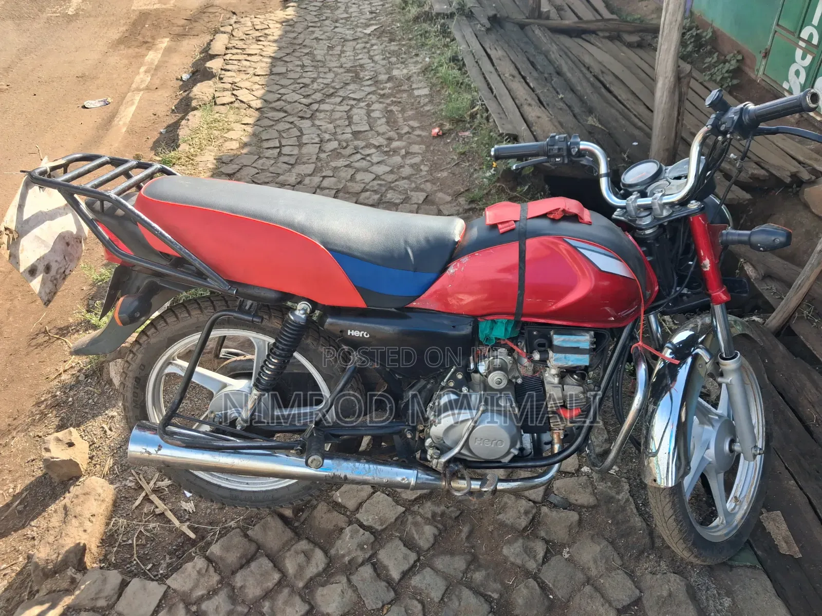 Hero Hunter 100 2022 Red