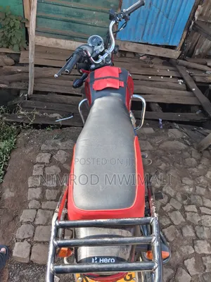 Hero Hunter 100 2022 Red