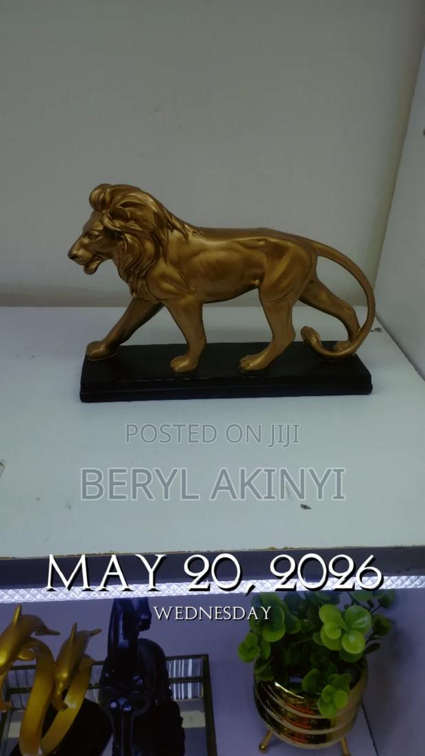 Lion Decor - main view