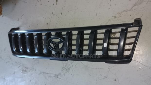 Front Grille Toyota Land Cruiser Prado