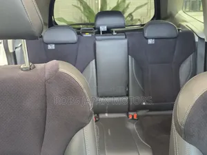 Subaru Forester Premium 2021 White