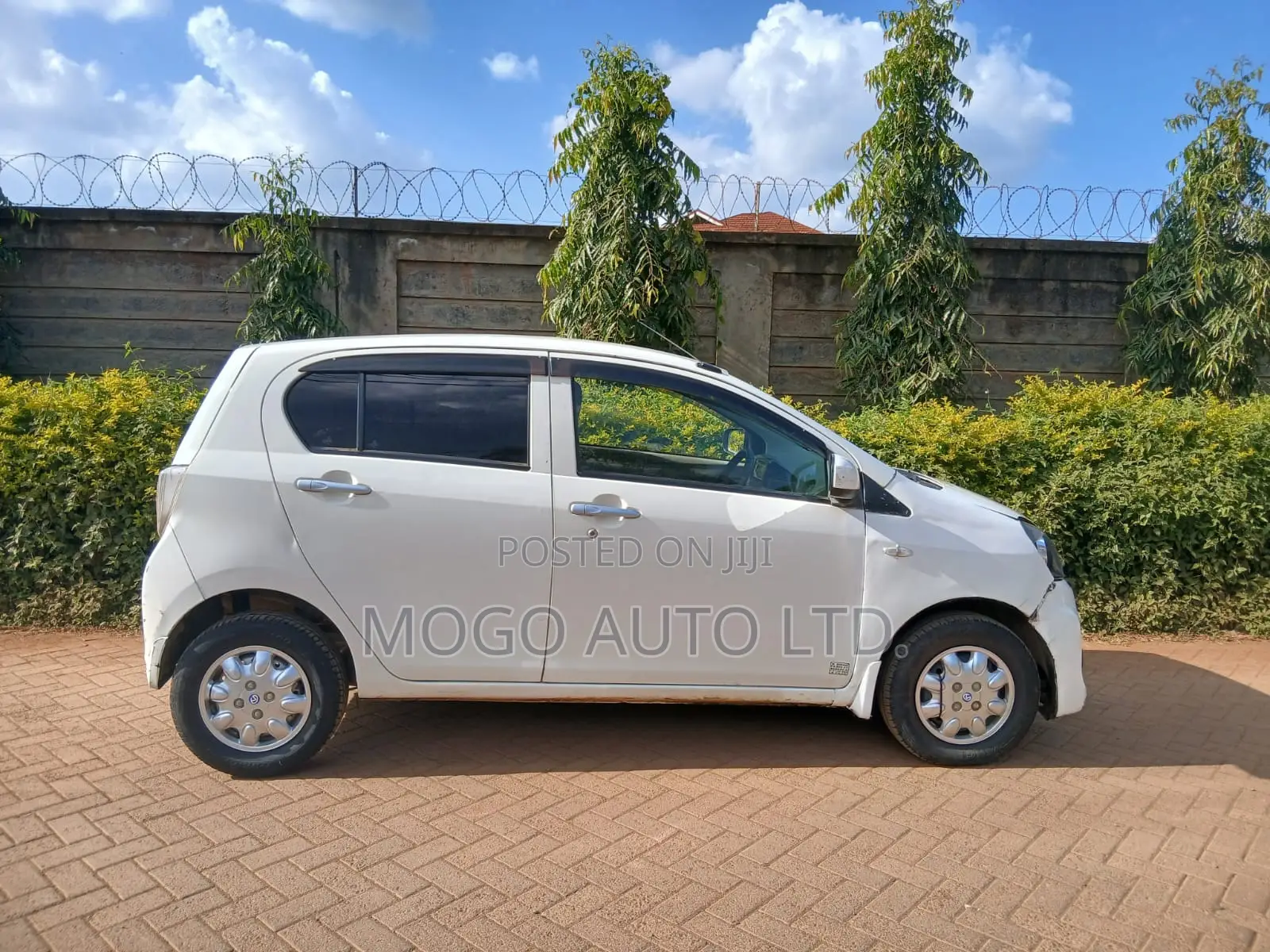 Subaru Pleo 2015 White