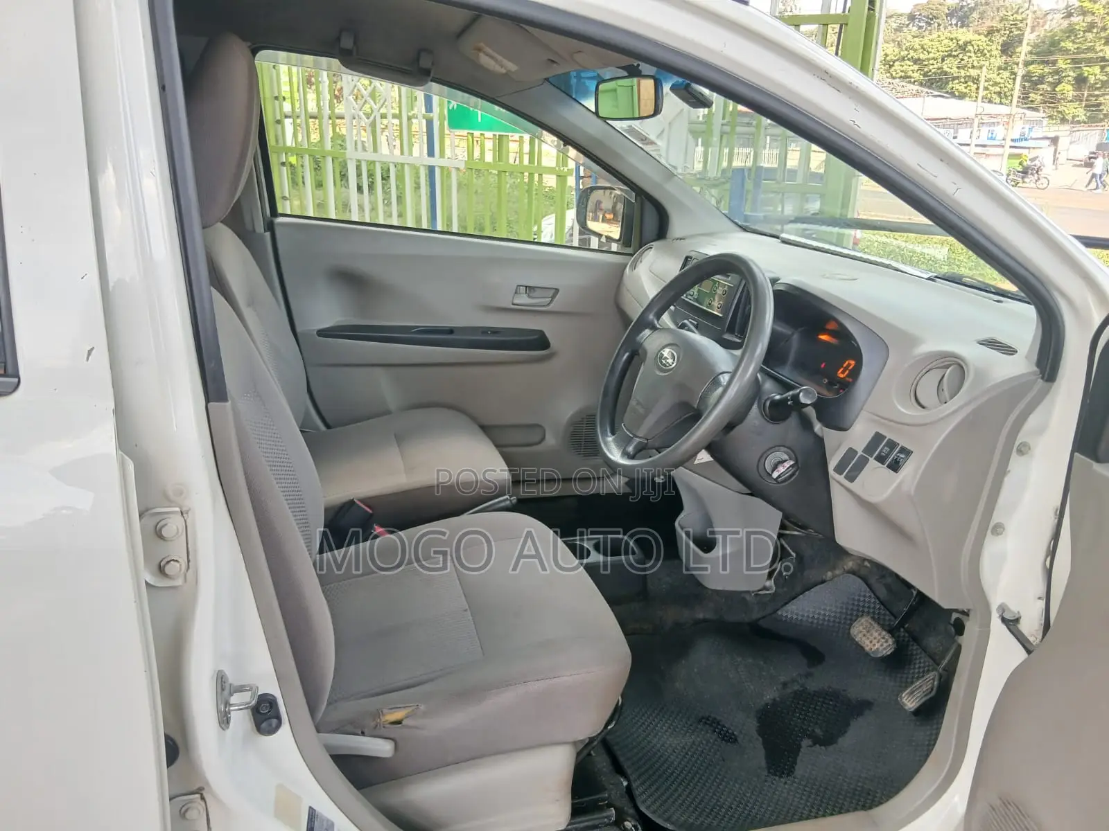 Subaru Pleo 2015 White